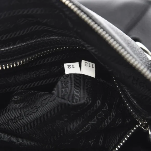 PRADA Vitello Daino Hobo in Black Leather with Silver Hardware - Picture 12 of 17